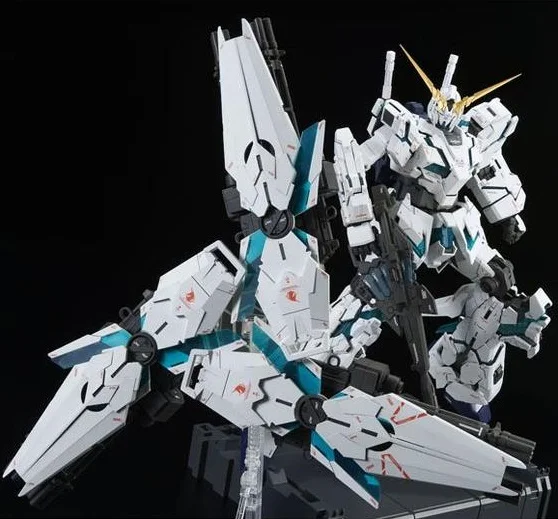 BANML160403 Unicorn Gundam Perfect Grade dengan Psycho Frame Hijau Cemerlang
