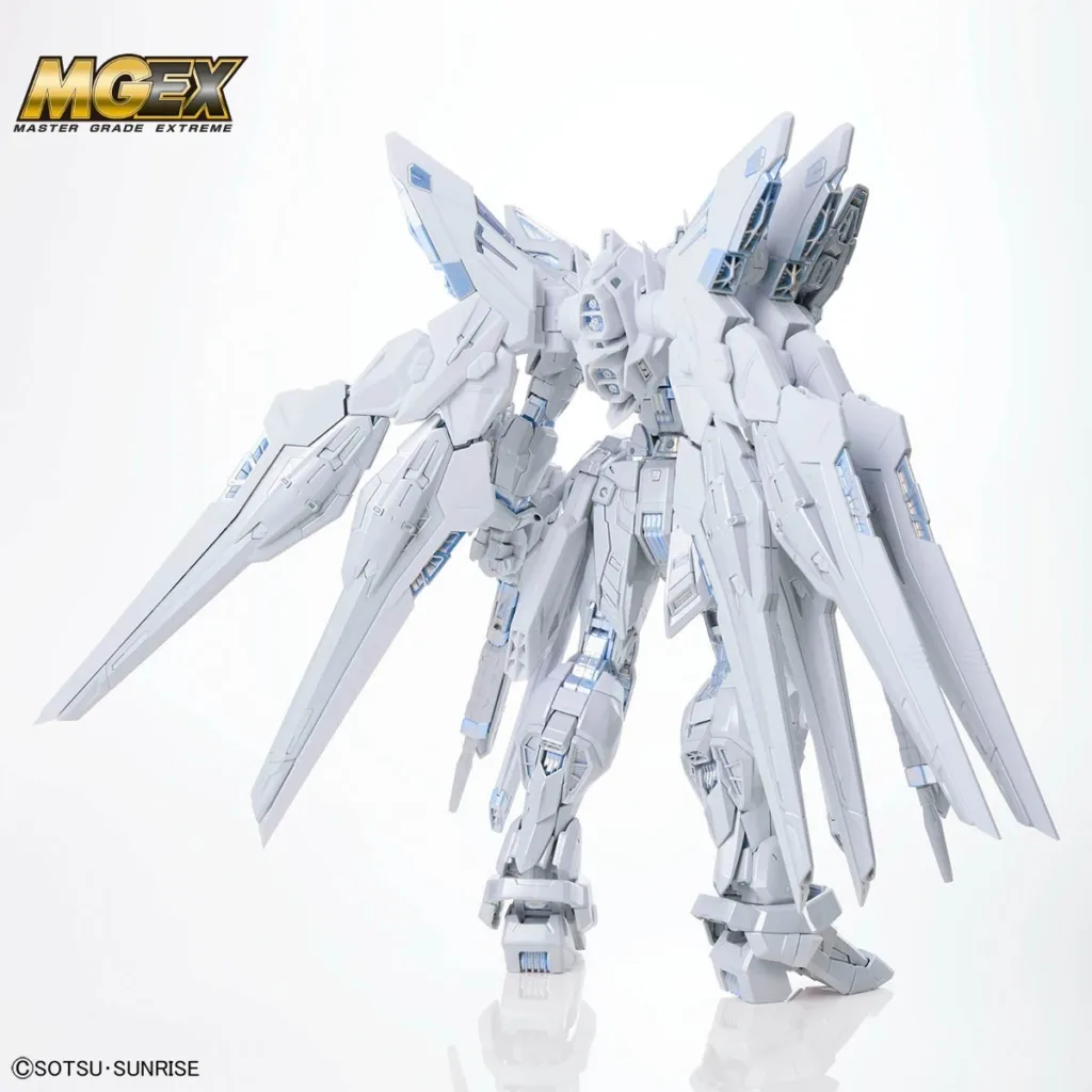 mgex-strike-freedom-gundam-twilight-coating-4-1024x1024 MGEX Strike Freedom Gundam [Twilight Coating]: Kilau Putih yang Menawan dari BANDAI SPIRITS